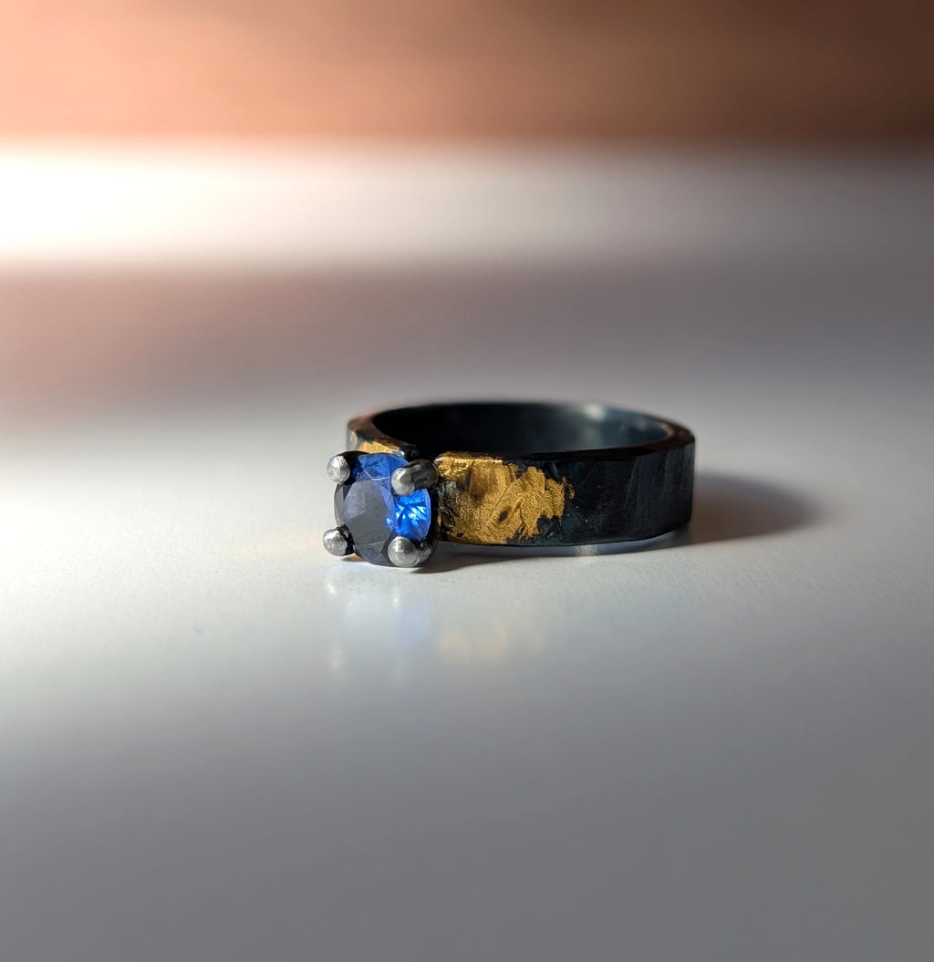 1ct Lab Sapphire Gilded Hammered Steel Band